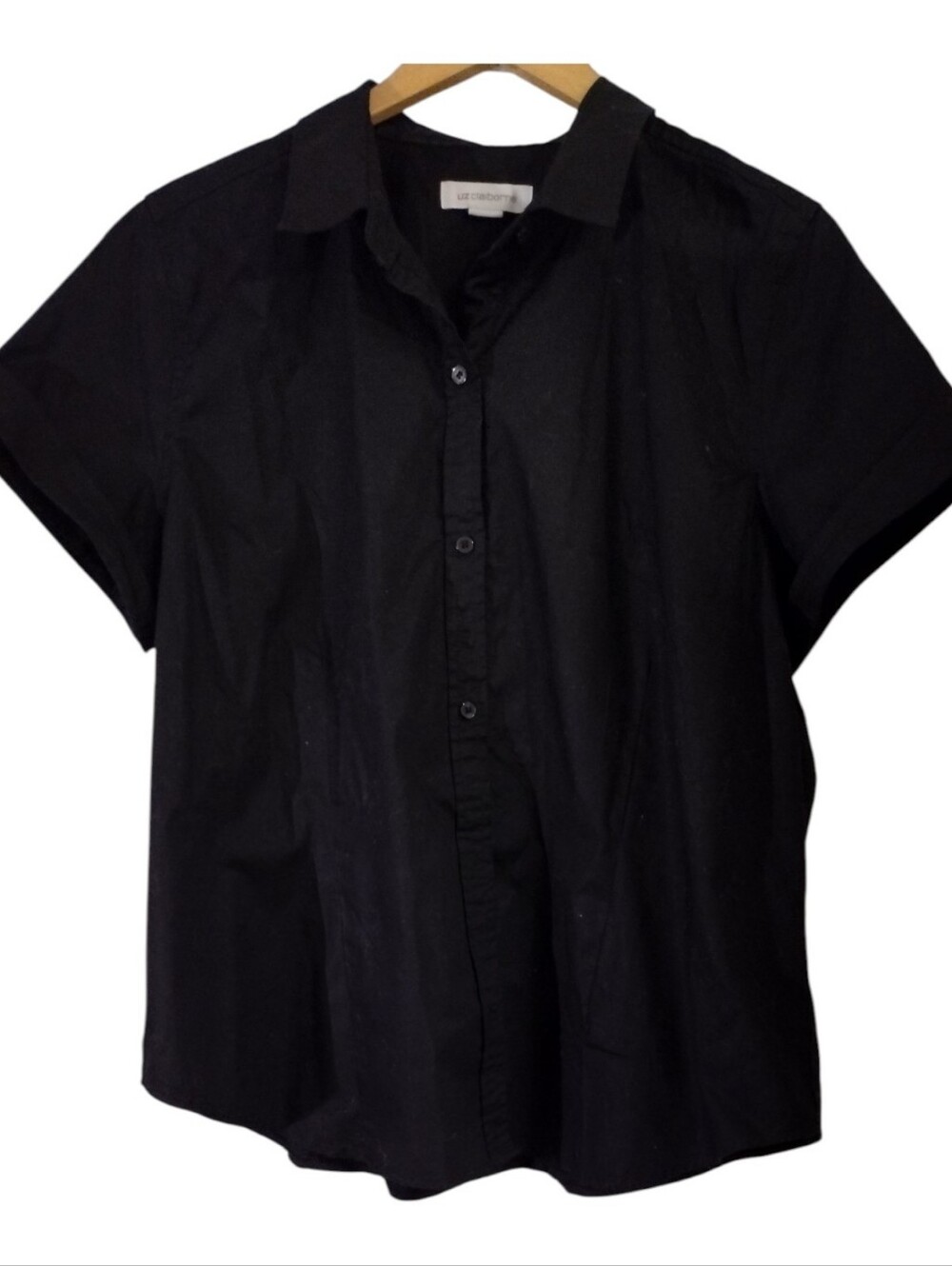 Liz Claiborne Black Short-Sleeve Button-Up Shirt